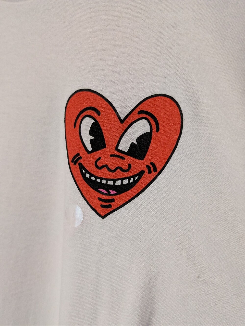 Kieth Haring Tee Shirt Keith Haring Smiling Heart Men NEW - Picture 7 of 16